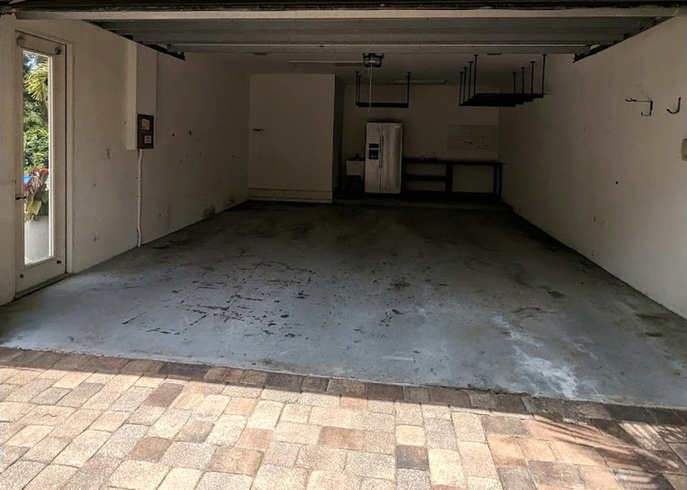 The same St. Petersburg garage completely cleared and swept